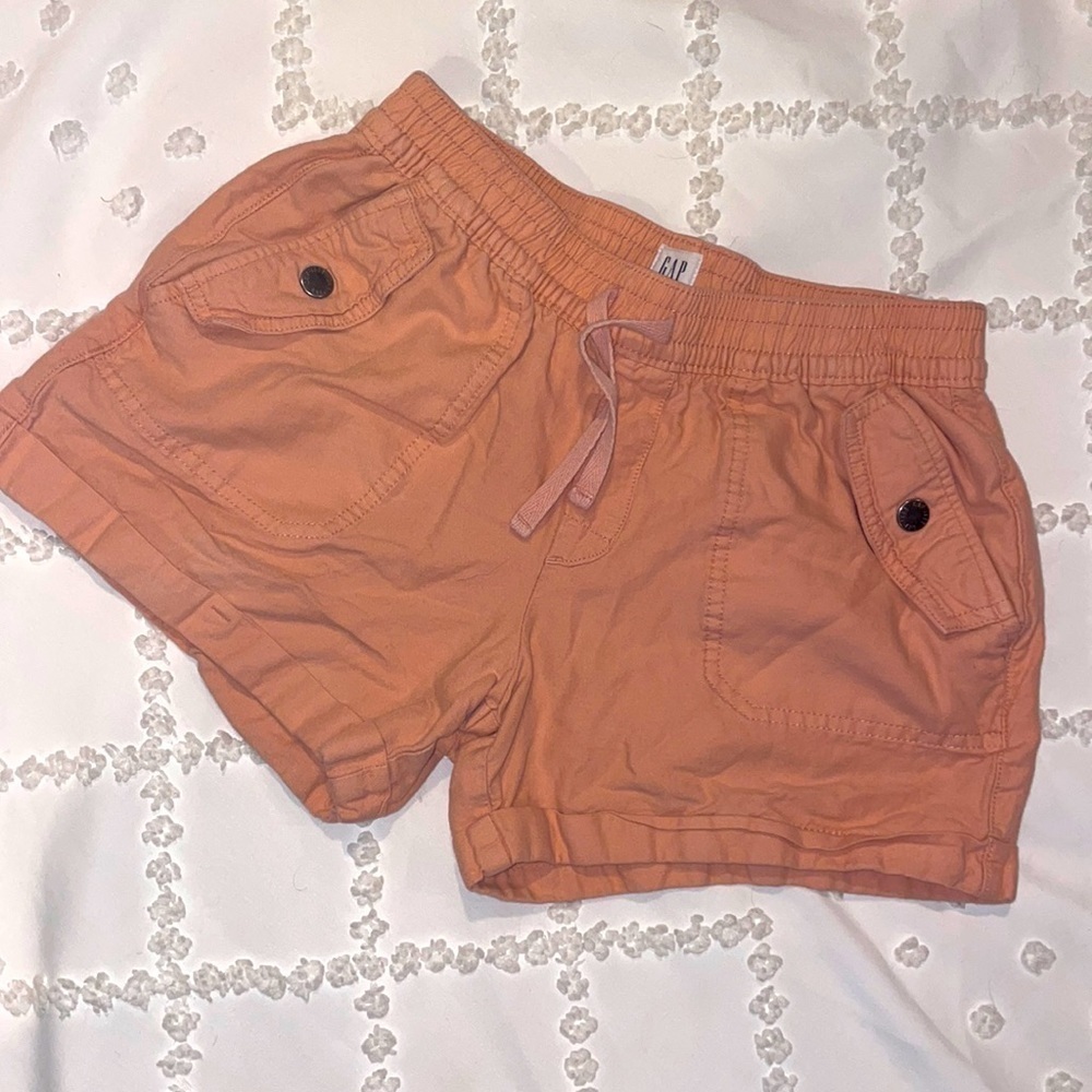 Gap girls shorts 🍑